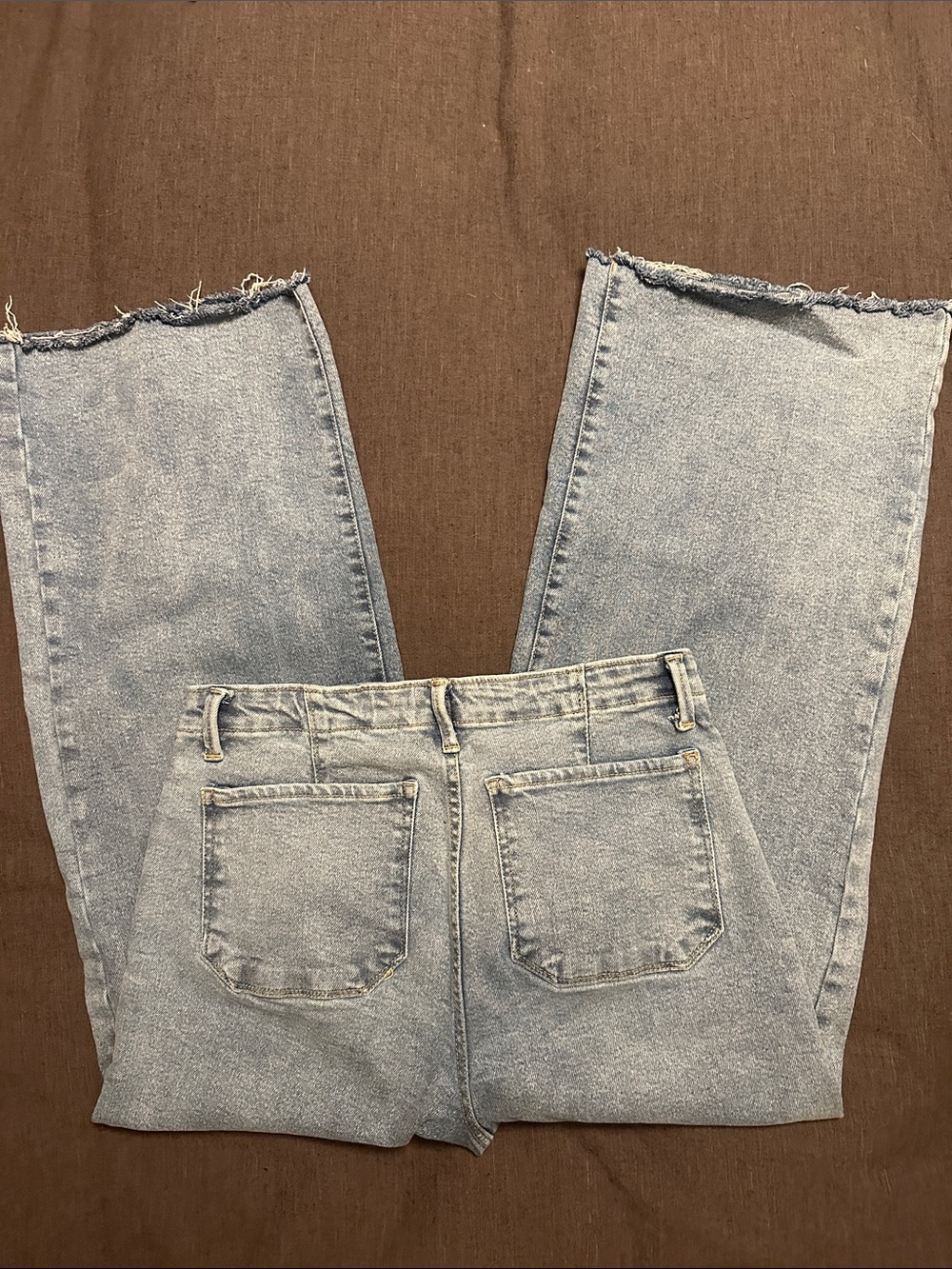 Kensie Light Blue Straight-Leg Jeans with Raw Hem